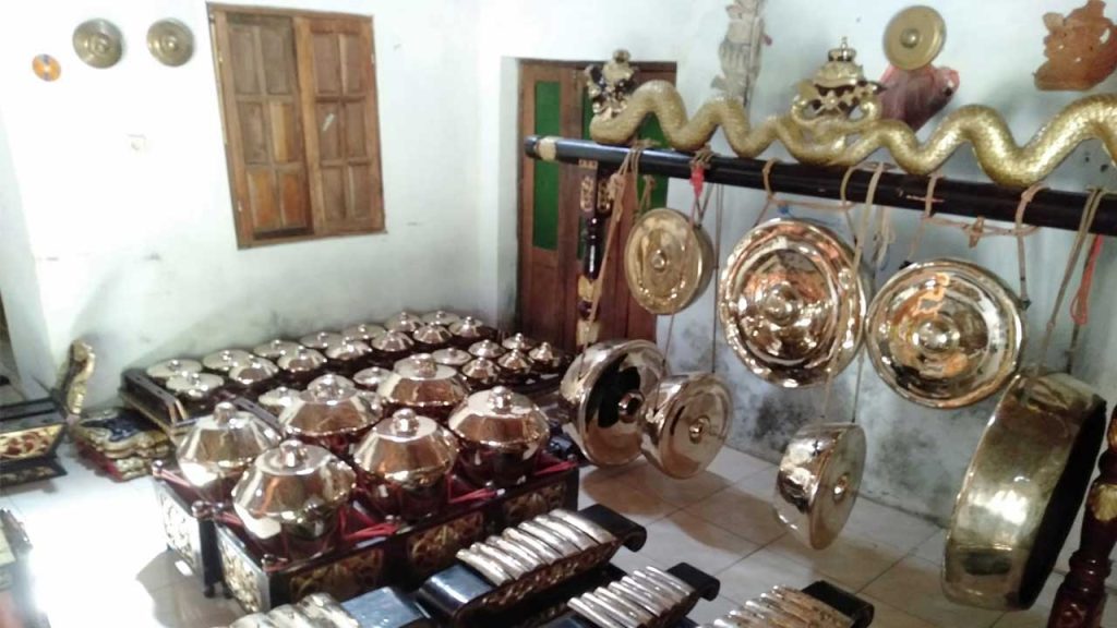 Apa Peran Kelompok Musik Gamelan Yang Bertugas Sebagai Pemangku Irama?